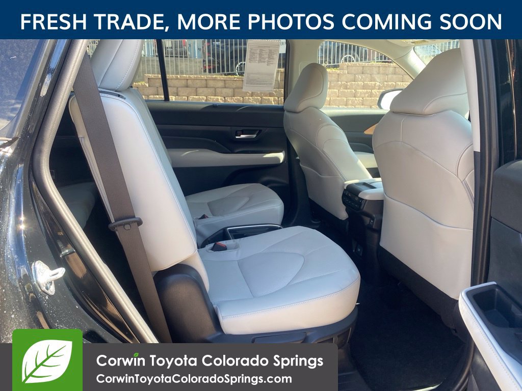 Used 2026 Toyota Grand Highlander AWD Hybrid image 11