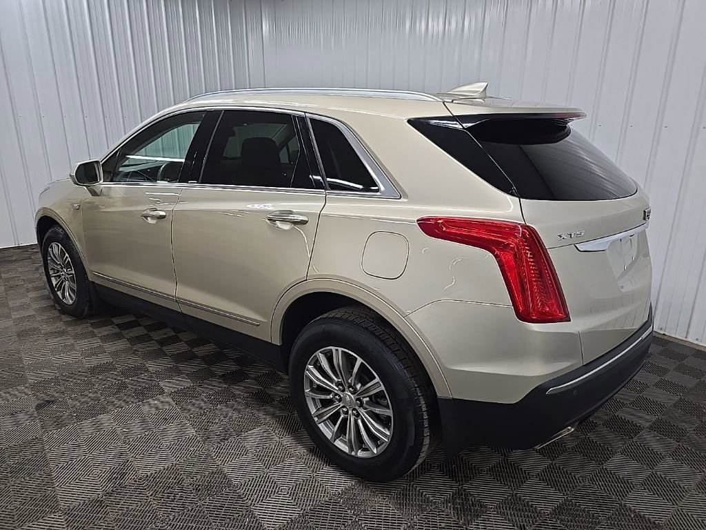 Used 2017 Cadillac XT5 Luxury w/ Driver Awareness Package image 9