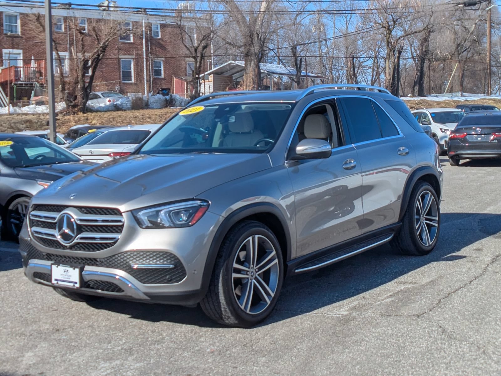 Used 2021 Mercedes-Benz GLE 350 w/ Premium Package image 1