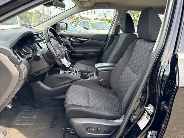 Used 2022 Nissan Rogue Sport SV image 18