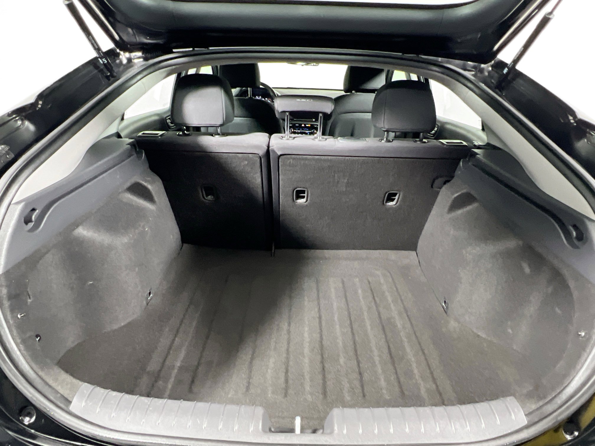 Used 2017 Hyundai Ioniq Blue image 34