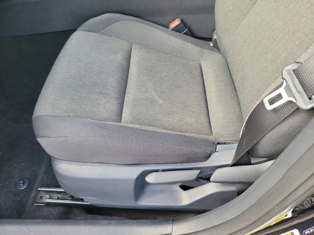 Used 2025 Toyota Camry LE FWD image 19