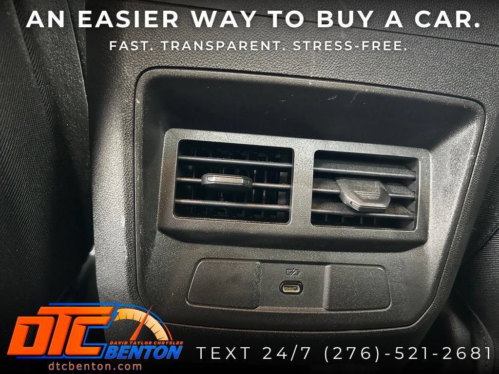 Used 2023 Chevrolet Colorado LT w/ LT Convenience Package II RWD image 23