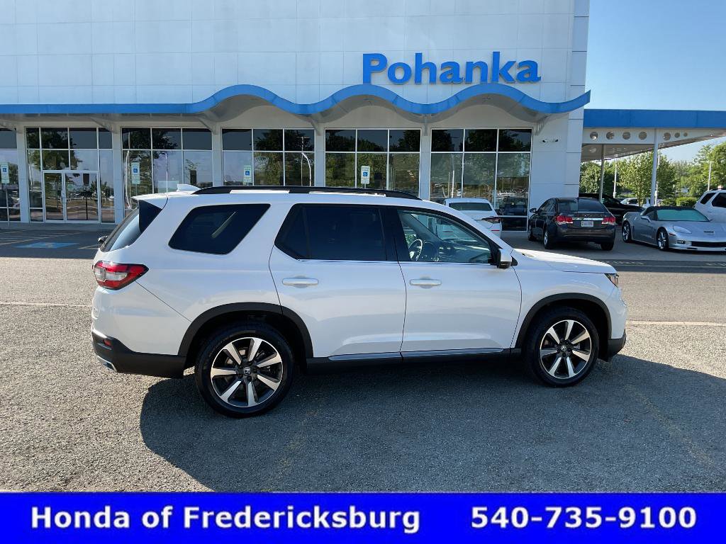 Used 2023 Honda Pilot Elite image 7