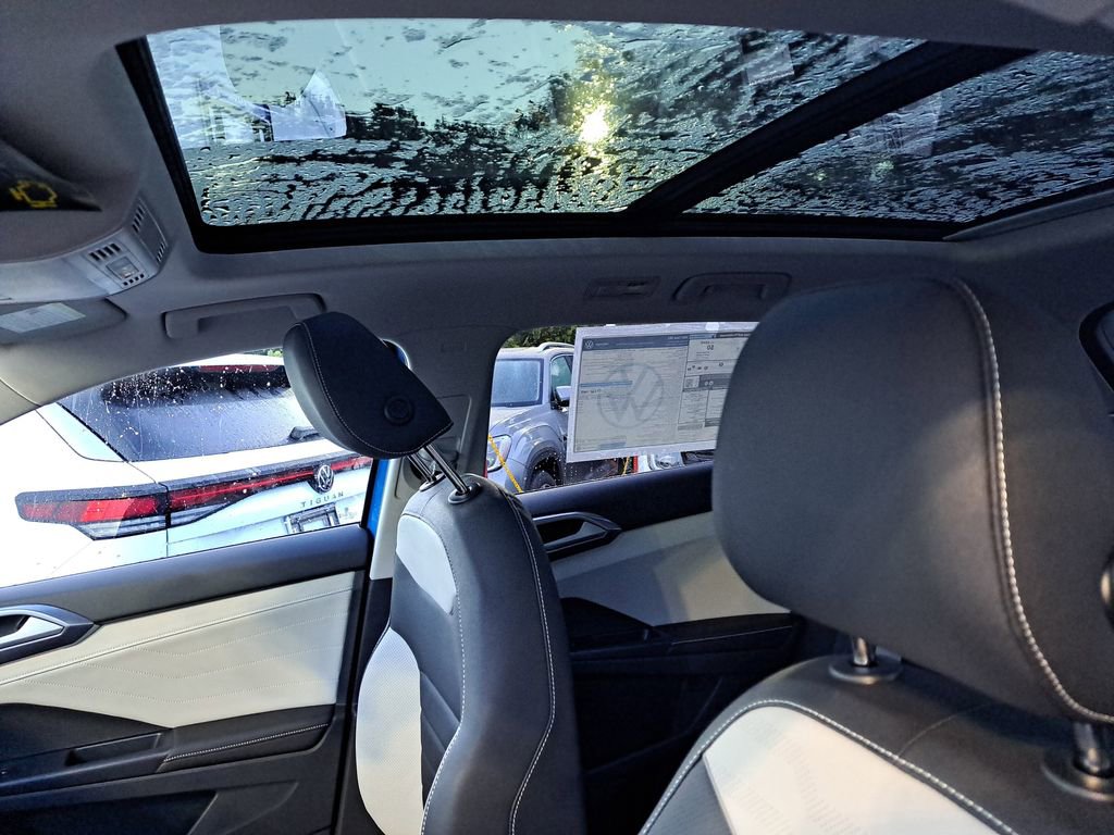 New 2025 Volkswagen Taos SEL image 8