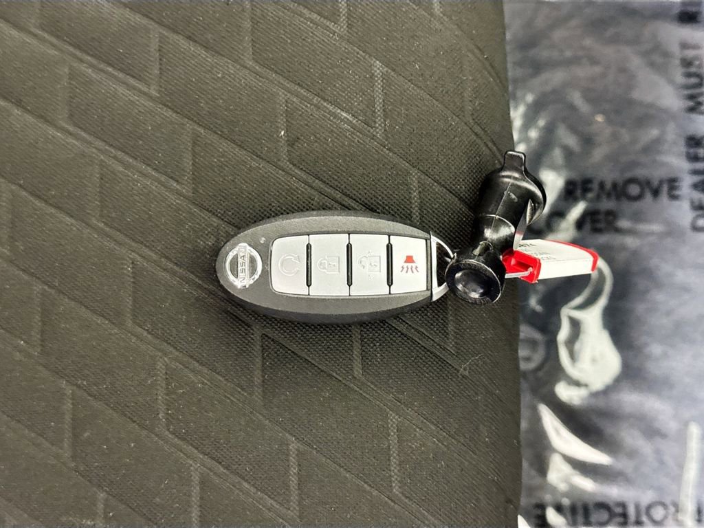 Used 2021 Nissan Kicks SV image 35