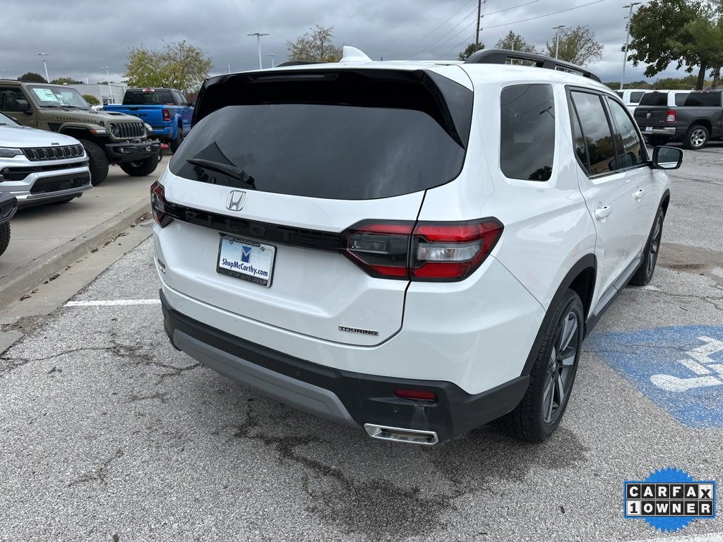 Used 2025 Honda Pilot Touring image 29