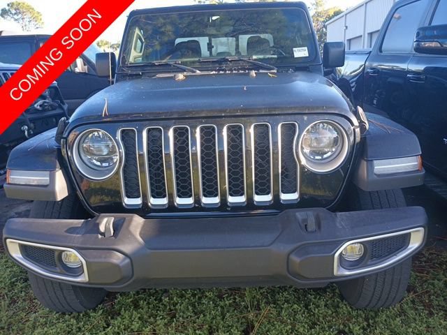 Certified 2022 Jeep Gladiator Overland w/ LED Lighting Group AWD/4WD image 2
