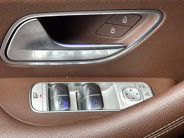 Used 2025 Mercedes-Benz GLE 450 4MATIC w/ AMG Line Exterior image 30