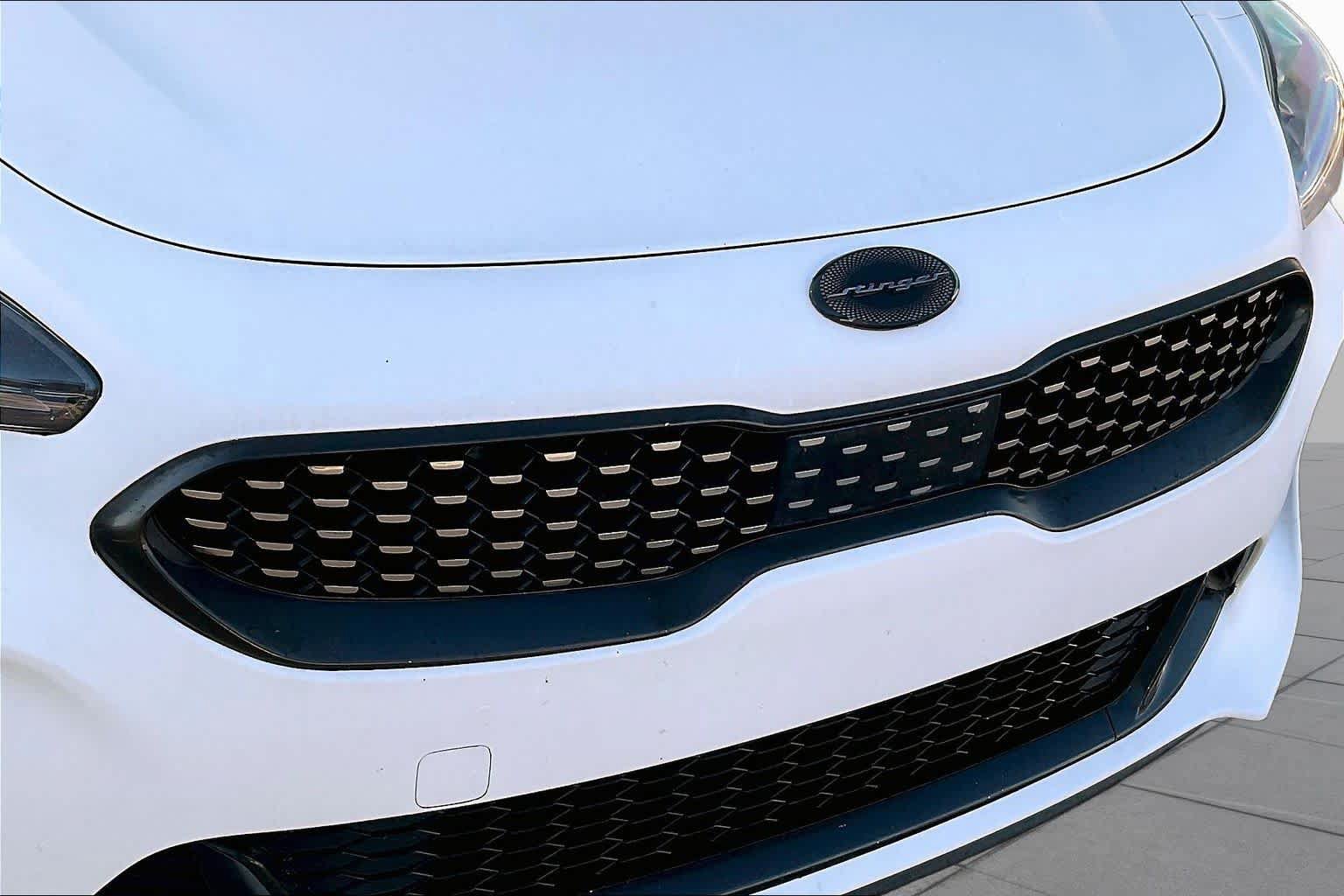 Used 2018 Kia Stinger GT2 AWD/4WD image 29