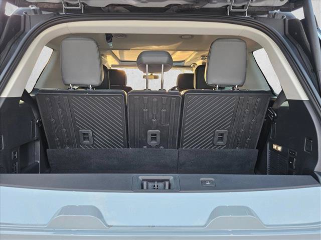 Used 2025 Ford Expedition Active RWD image 6