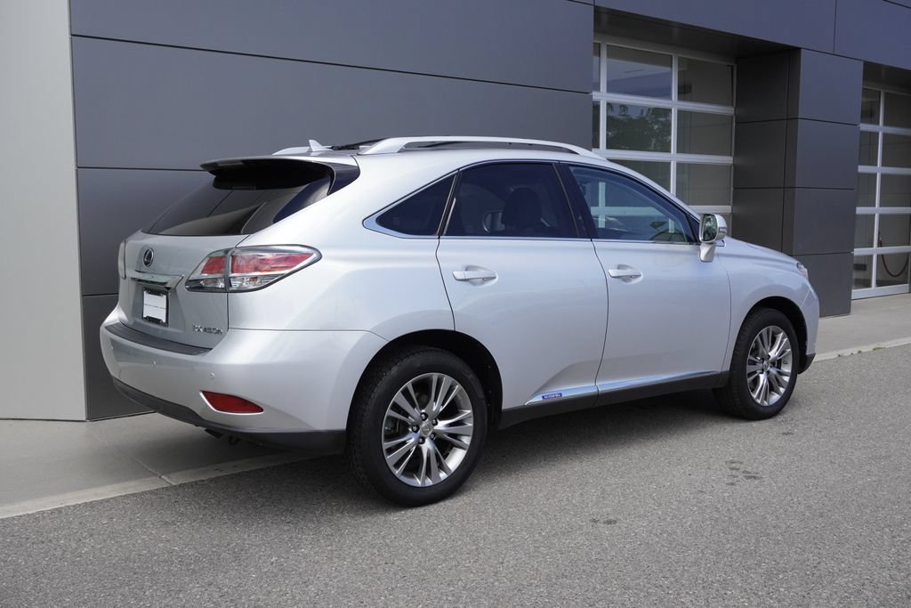 Used 2013 Lexus RX 450h AWD w/ Navigation Pkg image 4
