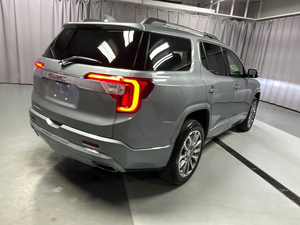 Used 2023 GMC Acadia Denali w/ Denali Ultimate Package image 7