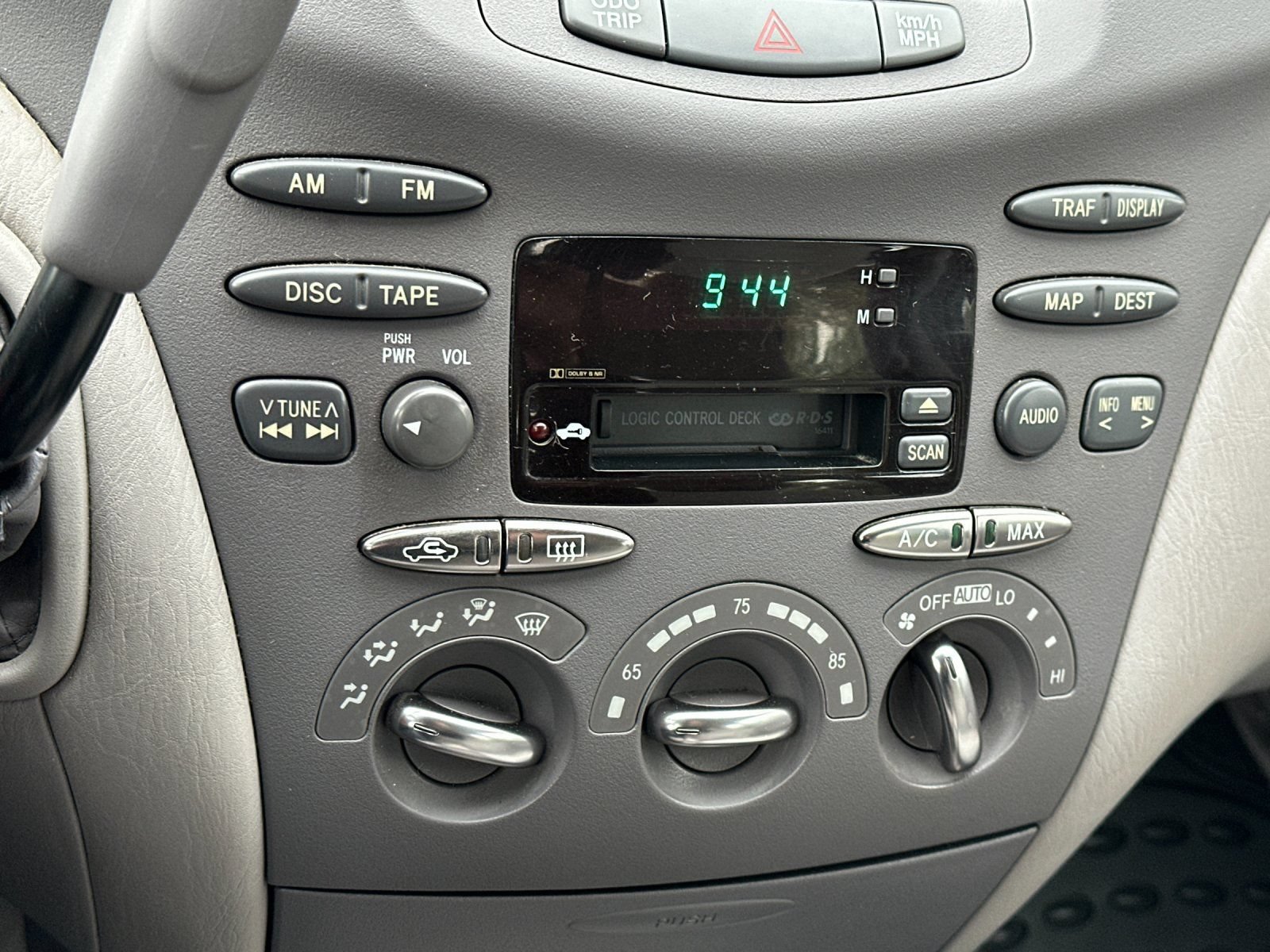Used 2002 Toyota Prius FWD image 18