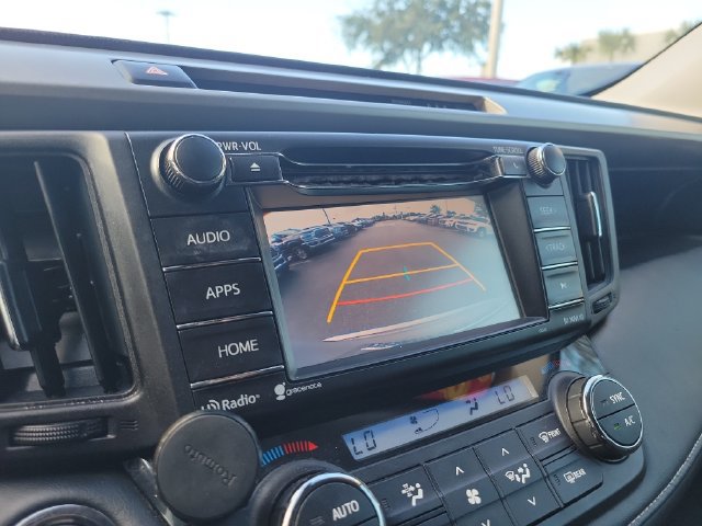 Used 2018 Toyota RAV4 XLE FWD image 31