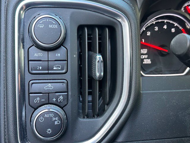 Used 2021 Chevrolet Silverado 1500 LT AWD/4WD image 17