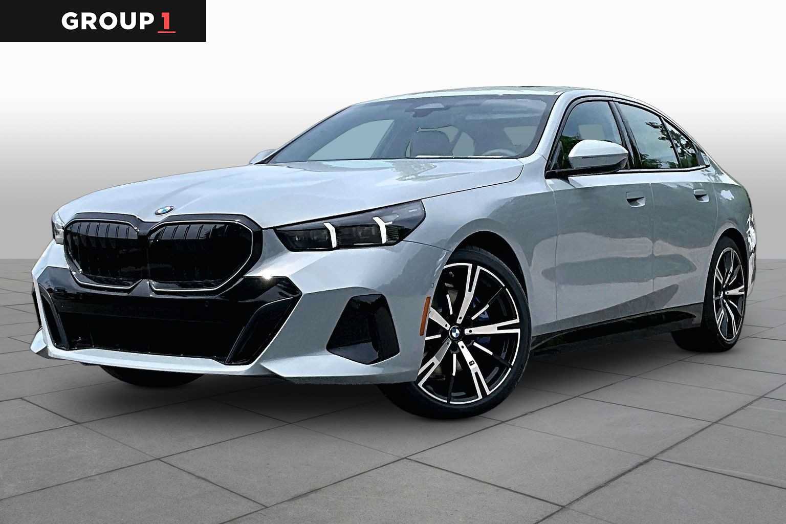 New 2026 BMW 530i xDrive w/ M Sport Package