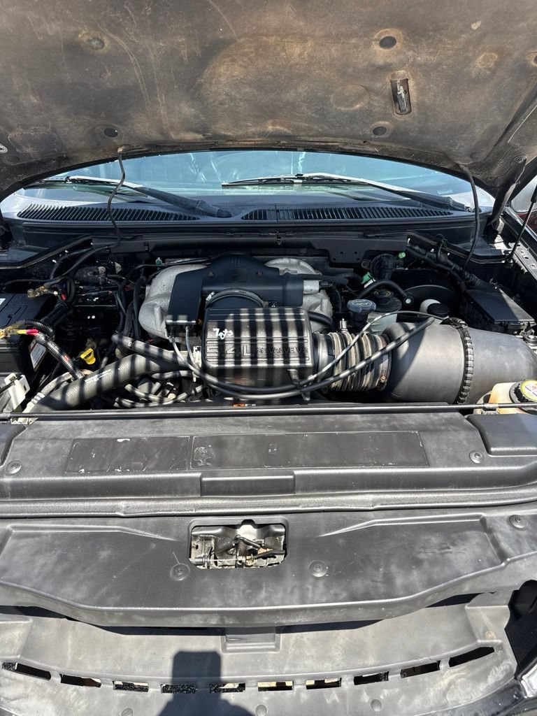 Used 2002 Lincoln Blackwood RWD image 9