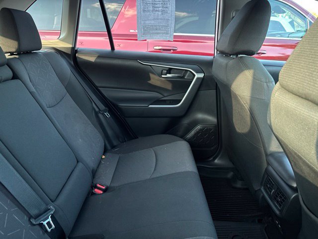Used 2024 Toyota RAV4 XLE AWD/4WD image 6