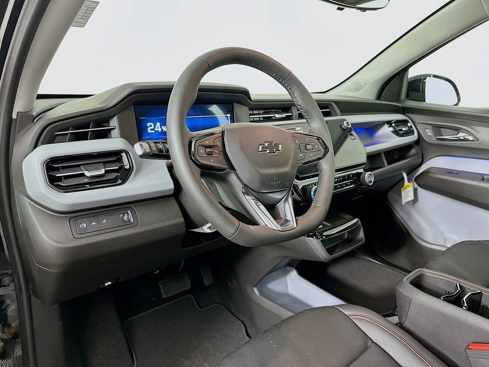 New 2027 Chevrolet Bolt RS w/ Technology Package FWD image 10