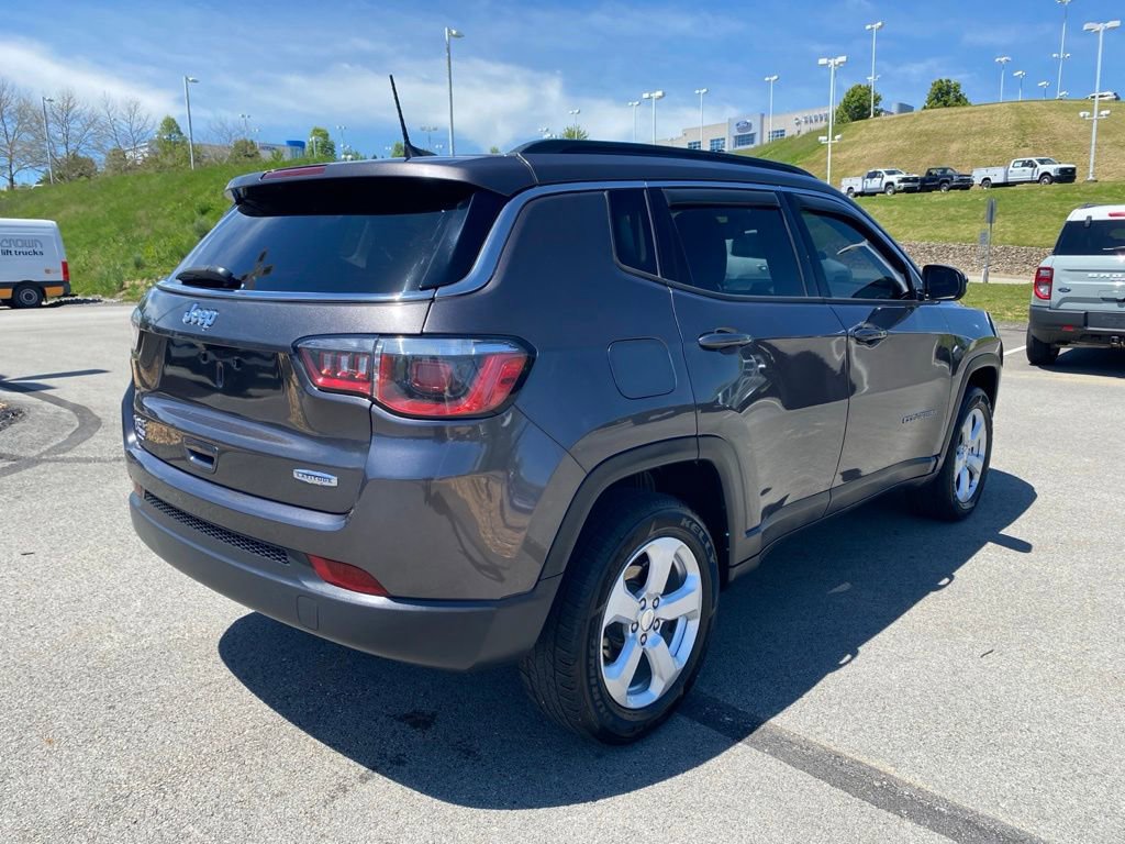Certified 2020 Jeep Compass Latitude w/ Cold Weather Group AWD/4WD image 3