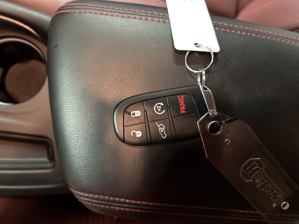 Used 2025 Dodge Durango GT AWD/4WD image 22