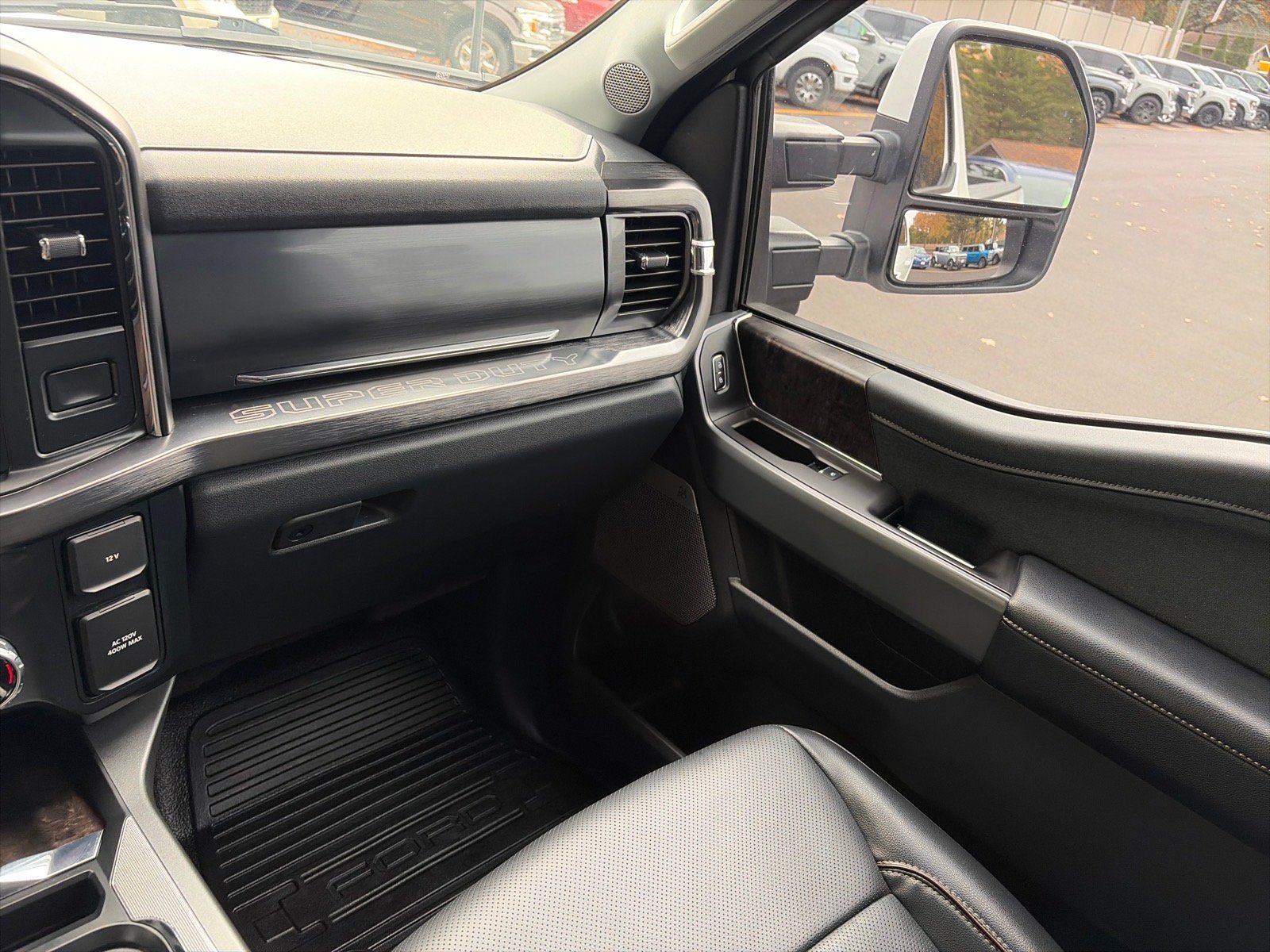 Used 2023 Ford F250 Lariat w/ Sport Appearance Package AWD/4WD image 18