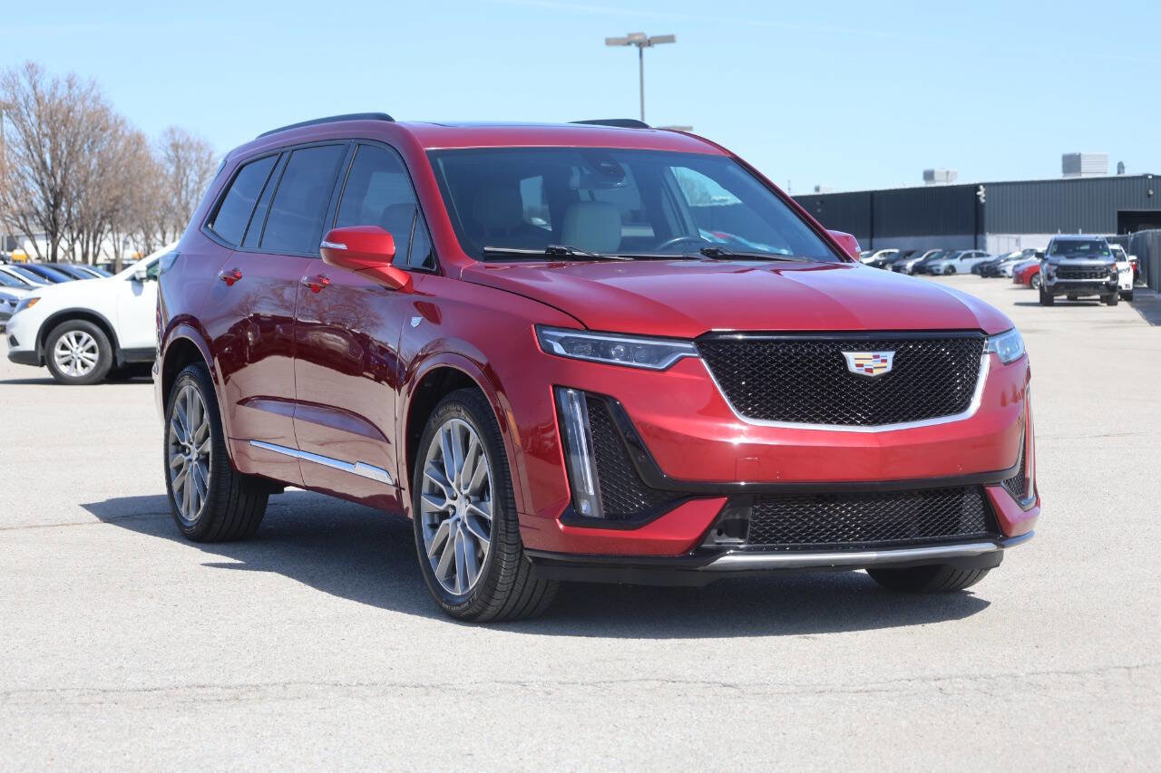 Used 2020 Cadillac XT6 Sport AWD/4WD image 4