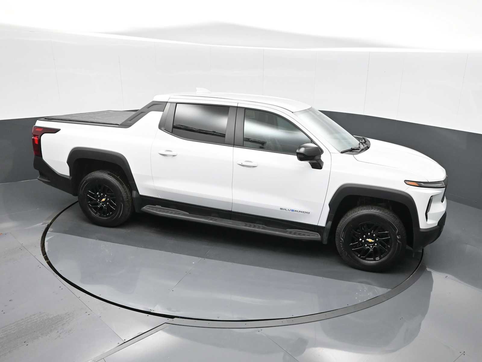 New 2024 Chevrolet Silverado EV W/T AWD/4WD image 13