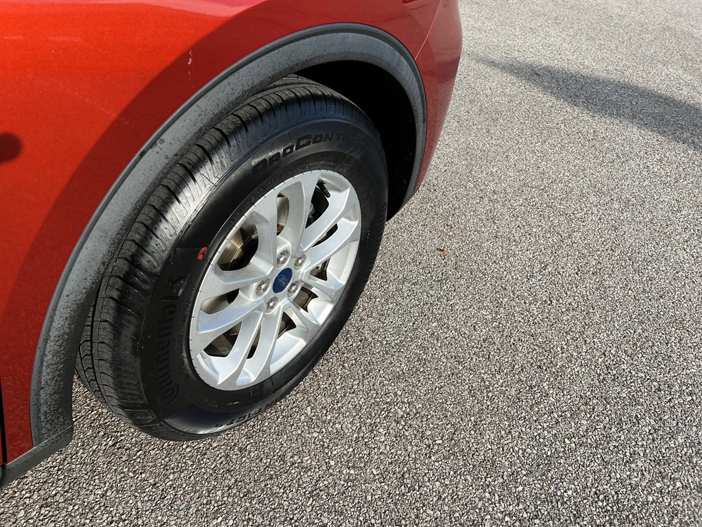 Used 2020 Ford Escape SE image 22