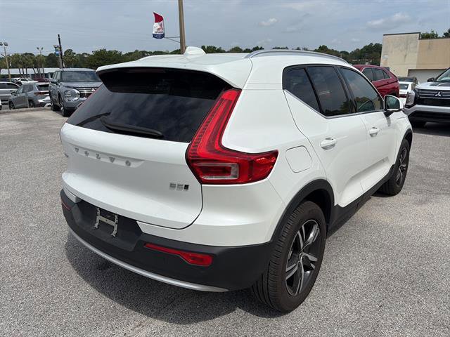 Used 2025 Volvo XC40 B5 Core w/ Protection Package AWD/4WD image 5