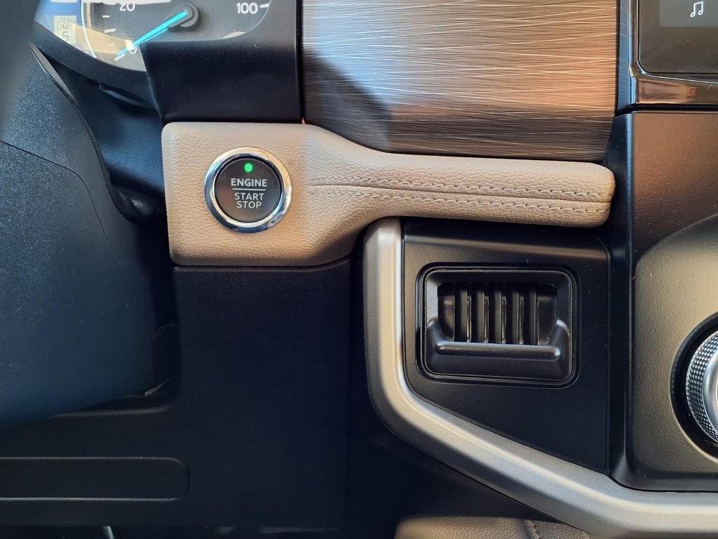Used 2024 Ford Expedition Max Limited image 15