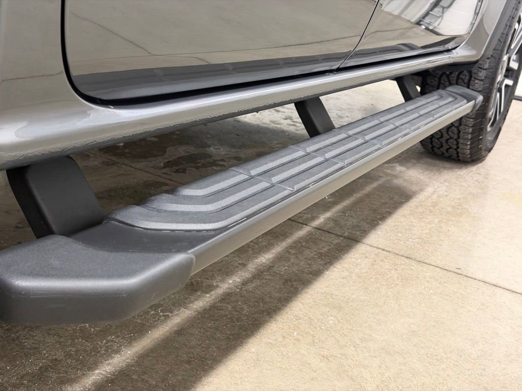 Used 2025 Ford Ranger Lariat w/ Trailer Tow Package image 27