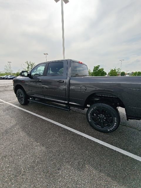 Used 2022 RAM 2500 Big Horn w/ Night Edition image 6