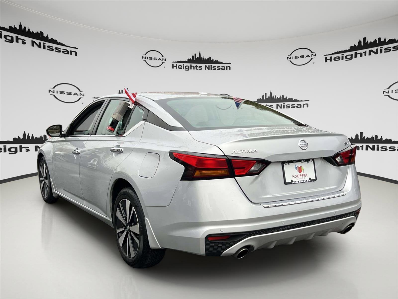 Certified 2021 Nissan Altima 2.5 SV w/ SV Premium Package image 8