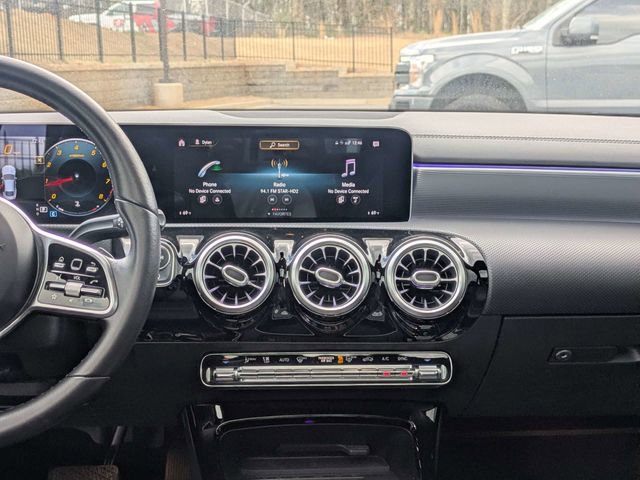 Used 2020 Mercedes-Benz CLA 250 image 18