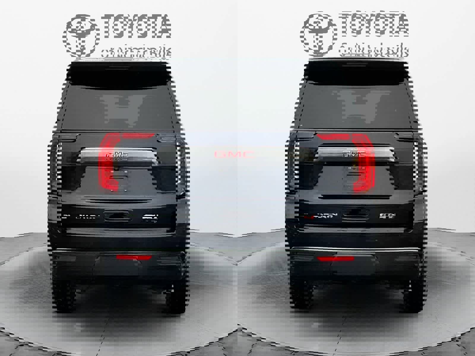 Used 2021 GMC Yukon AT4 w/ AT4 Premium Package image 5