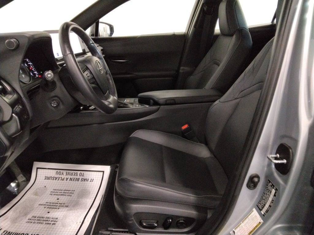 Used 2023 Lexus UX 250h AWD w/ Accessory Package (Z2) image 28