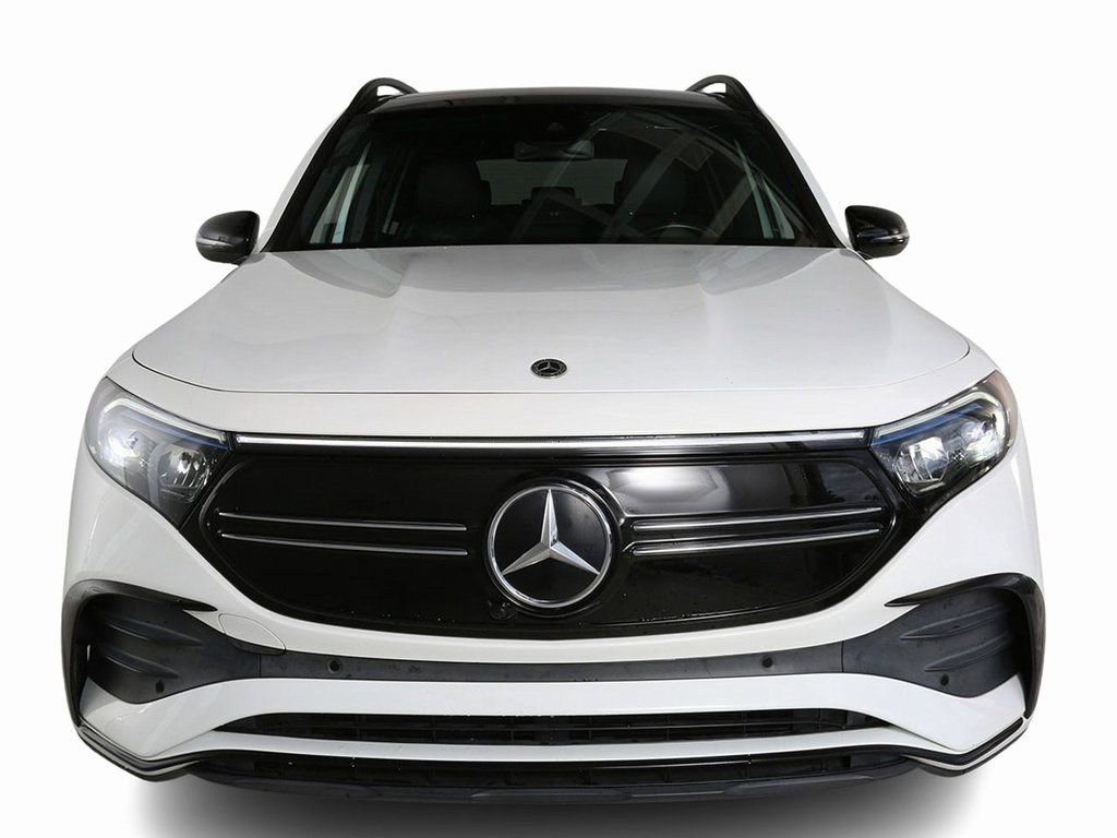 Used 2022 Mercedes-Benz EQB 300 4MATIC image 2