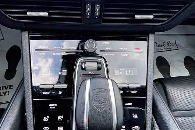 Used 2023 Porsche Cayenne Platinum Edition AWD/4WD image 18