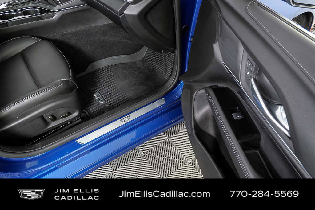Used 2023 Cadillac CT4 Luxury w/ Cold Weather Package AWD/4WD image 22