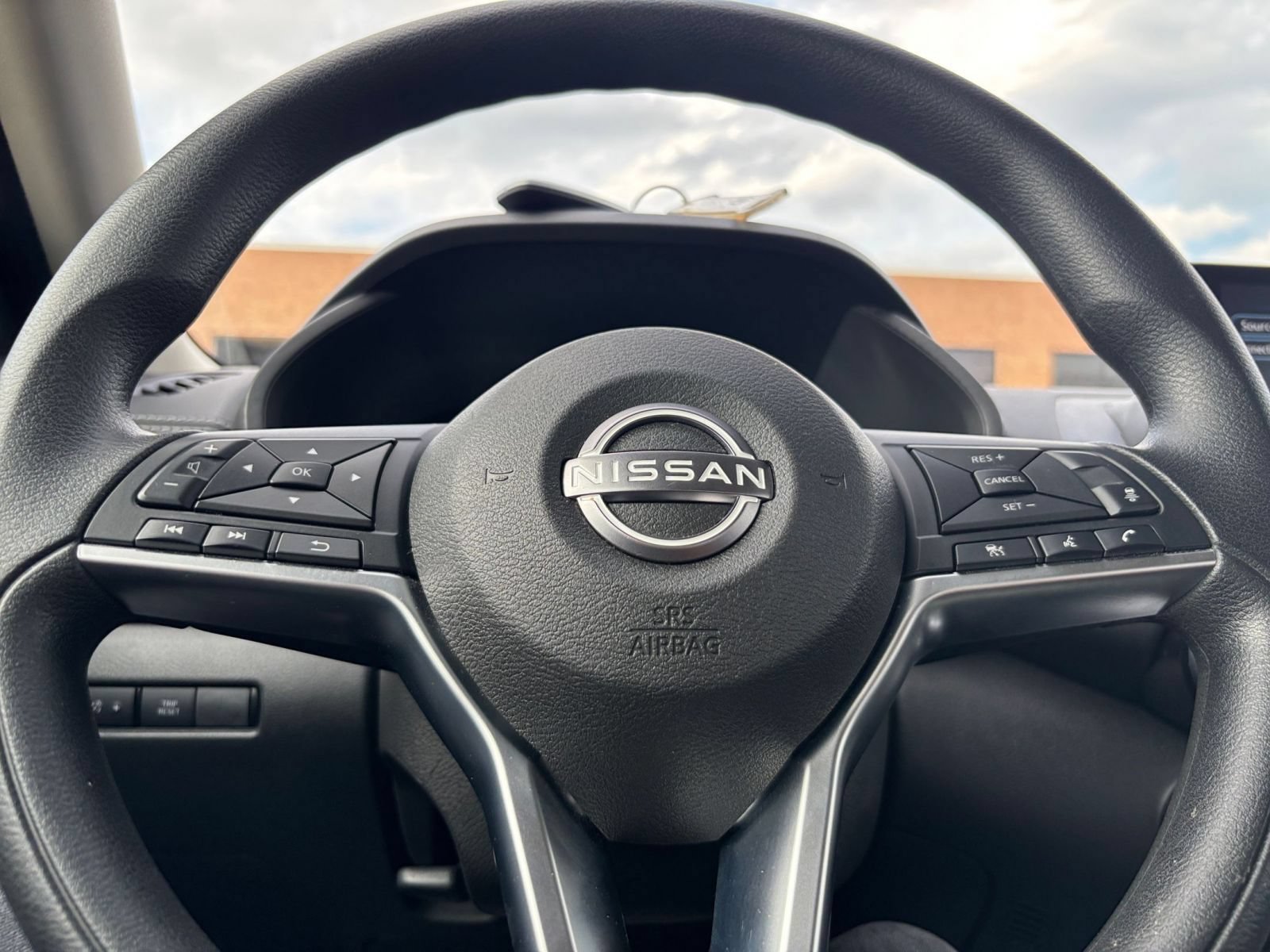 Used 2025 Nissan Sentra SV FWD image 25