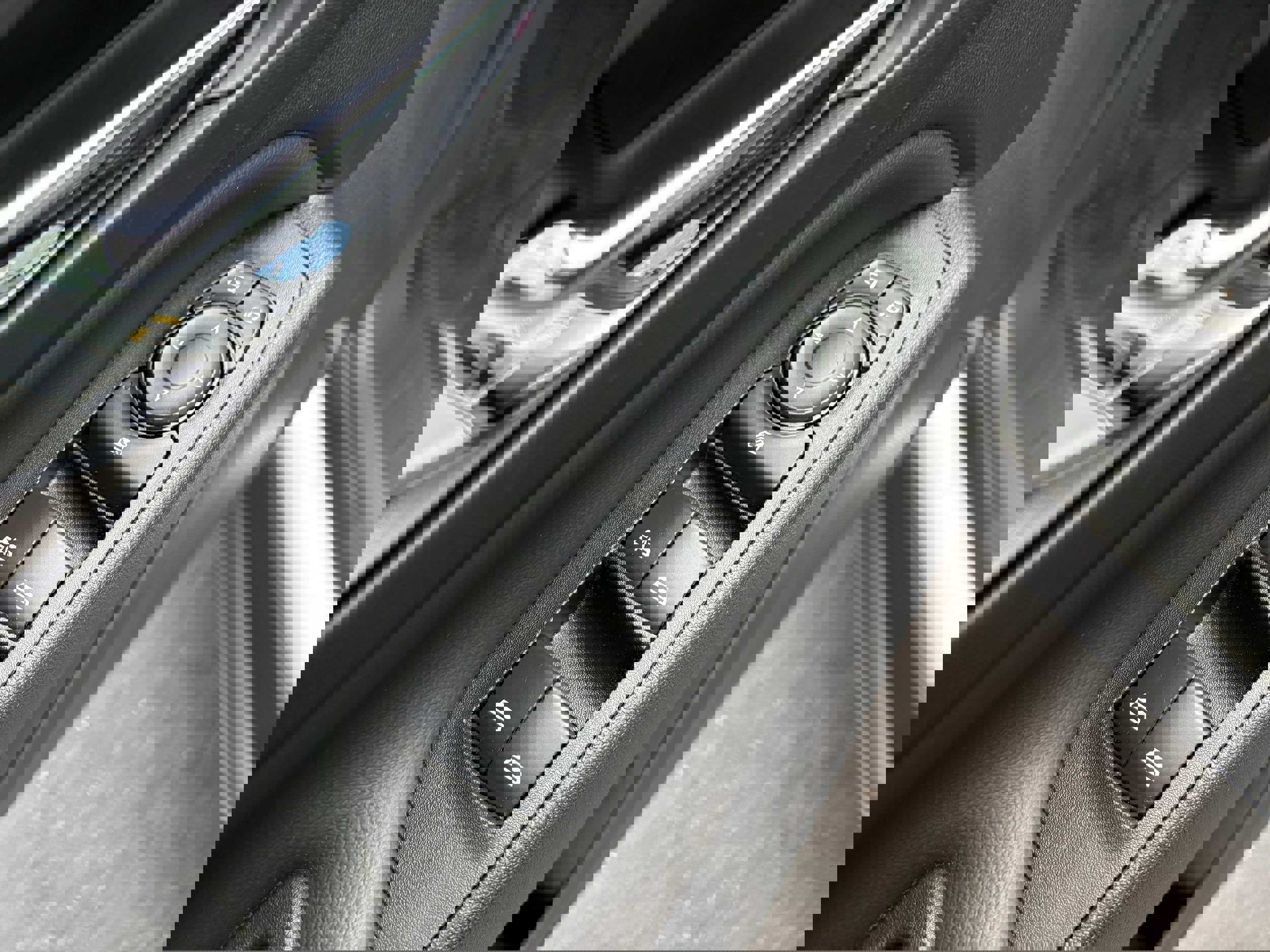 Used 2021 Chevrolet Equinox LT image 26