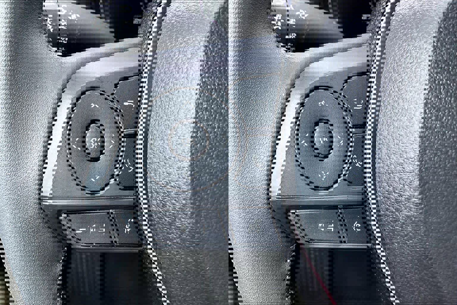 Used 2025 Toyota Corolla SE image 21