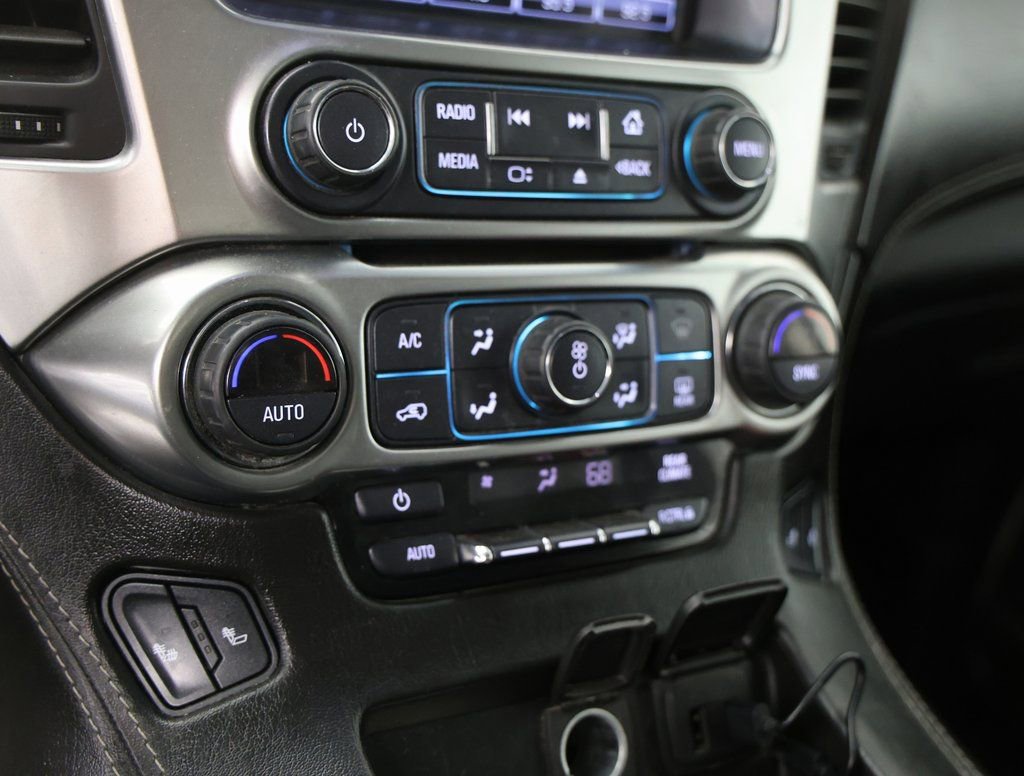 Used 2019 Chevrolet Suburban LT image 6