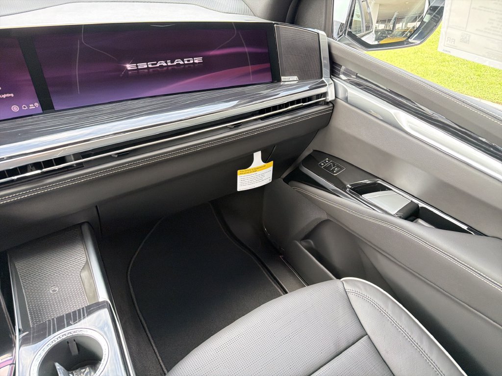 New 2027 Cadillac Escalade Sport w/ LPO, ONYX Package AWD/4WD image 19