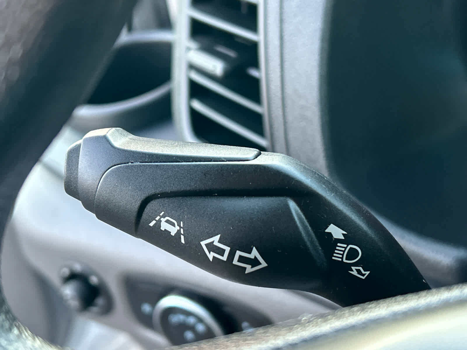 Used 2023 Ford Transit 250 Low Roof AWD w/ Exterior Upgrade Package image 22