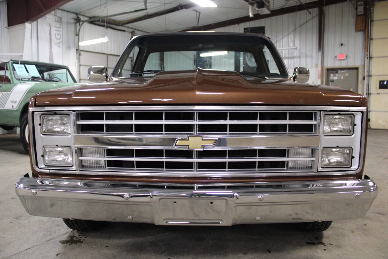 Used 1986 GMC Sierra 1500 2WD Regular Cab image 9