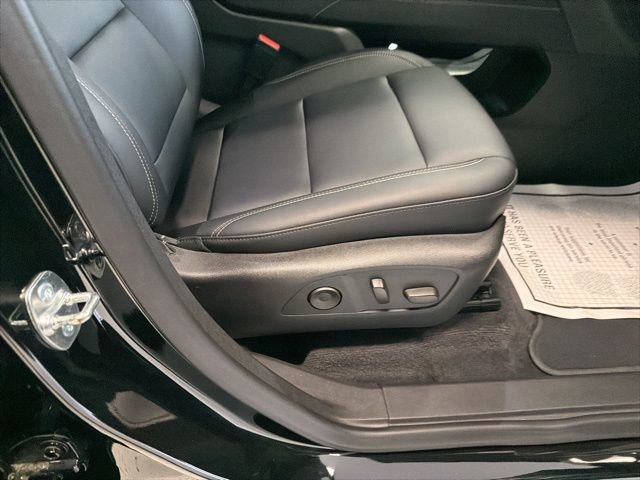 Used 2025 GMC Acadia Elevation w/ Elevation Premium Package AWD/4WD image 17