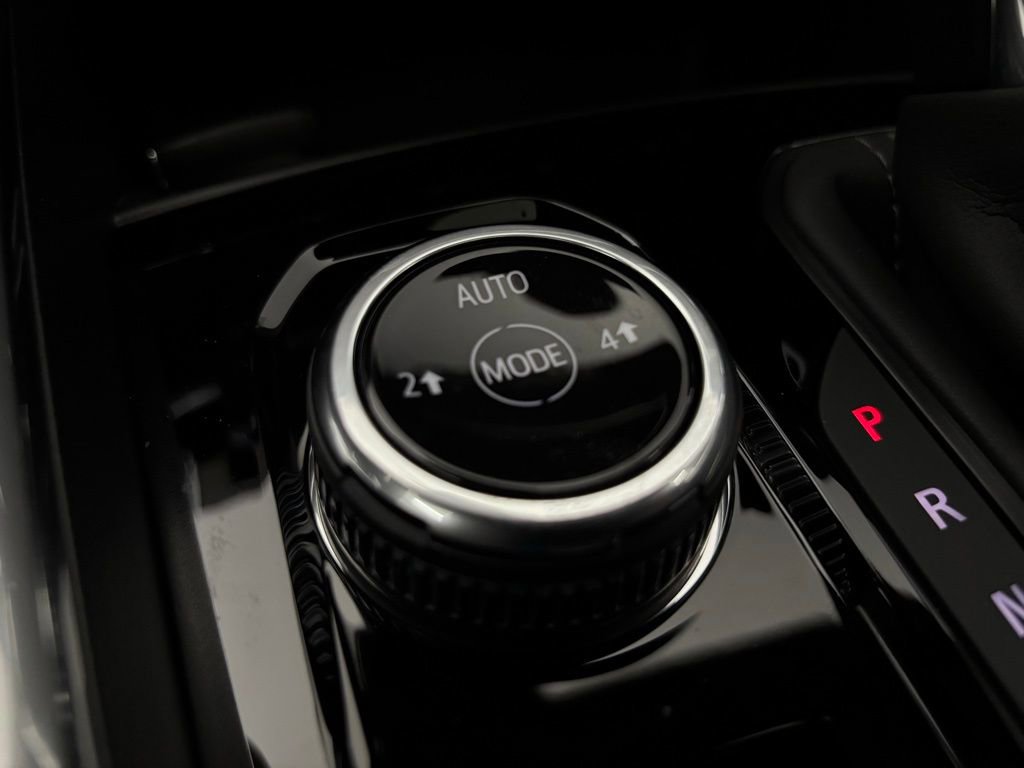 New 2026 GMC Canyon Elevation w/ Convenience Package image 27